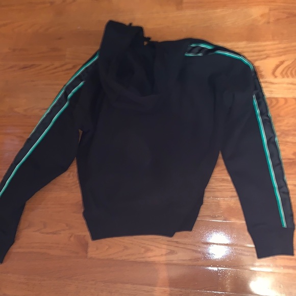 It’s a bit small for me but super soft and comfortable. - Picture 2 of 2